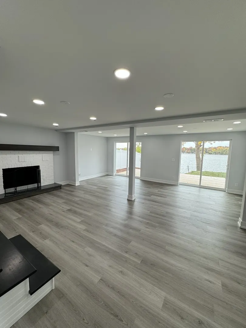 33670 N Lake Shore Drive IL