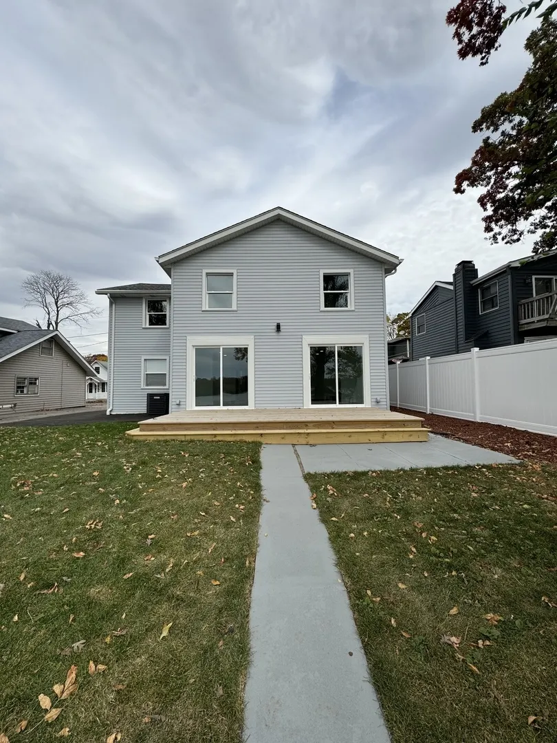 33670 N Lake Shore Drive IL