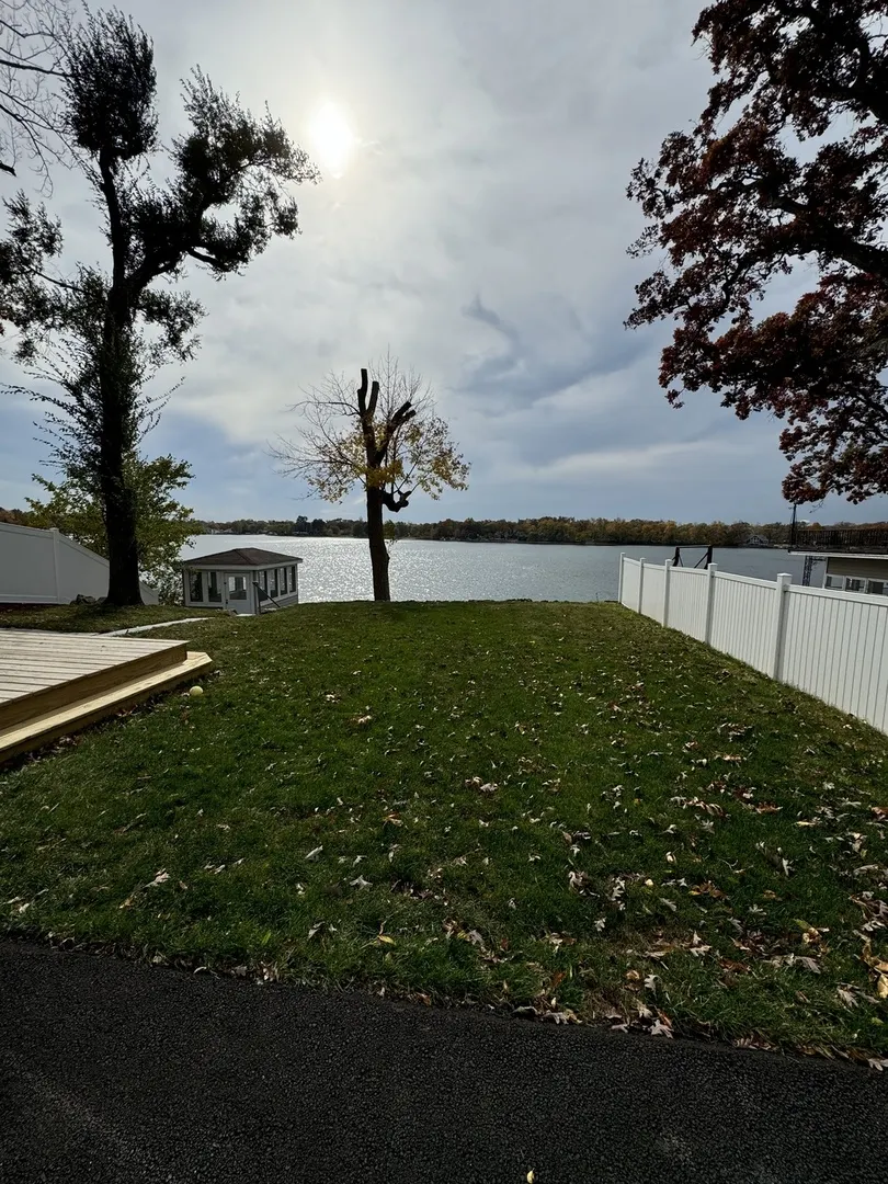33670 N Lake Shore Drive IL