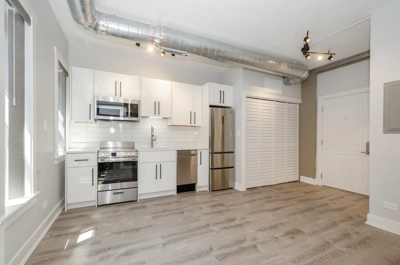7645 N SHERIDAN Road 409 IL
