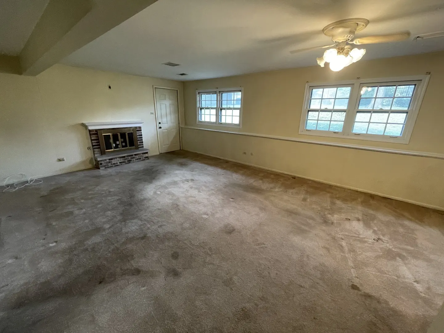 202 Oak Drive IL