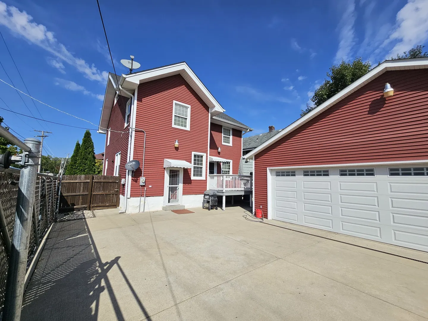 1434 Elm Street IL
