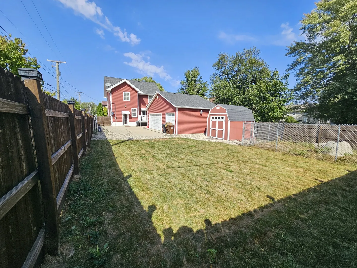 1434 Elm Street IL