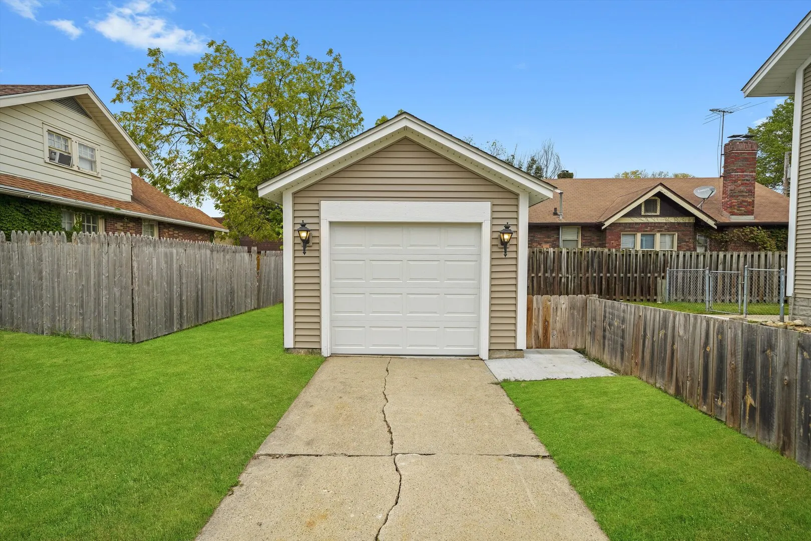 1604 Grant Avenue IL