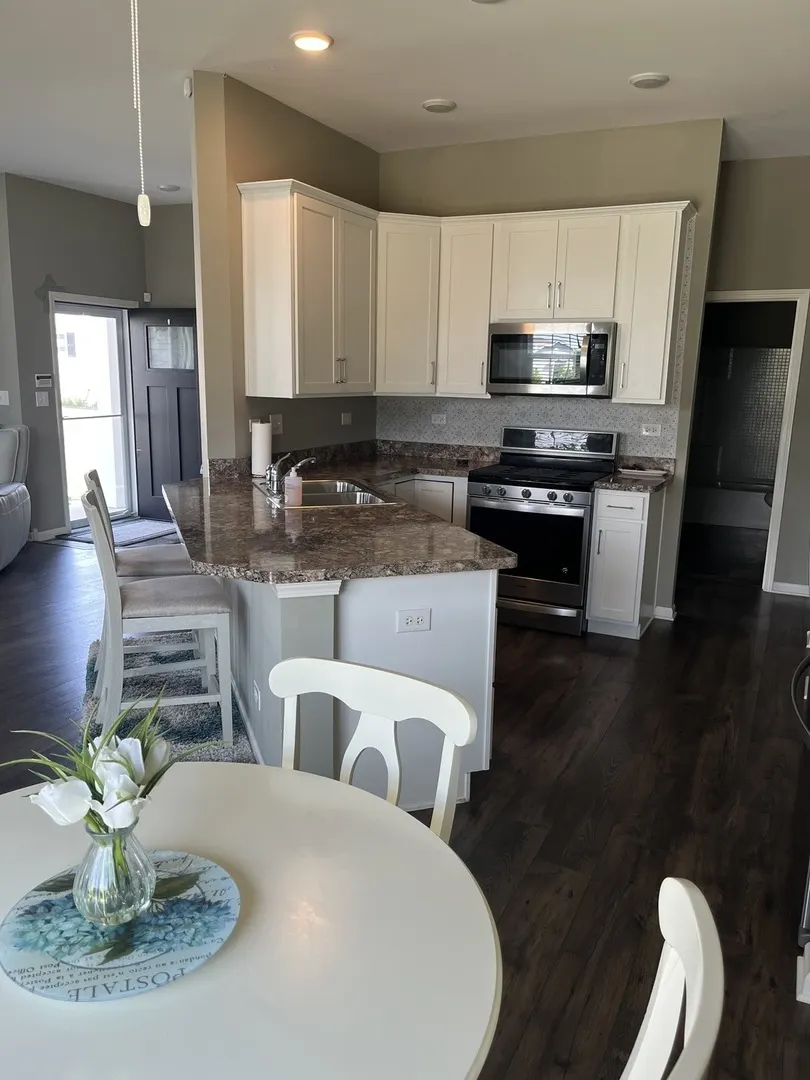 1732 Southern Circle 1732 IL