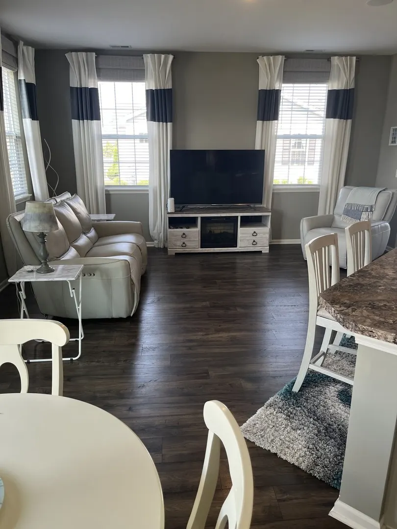1732 Southern Circle 1732 IL