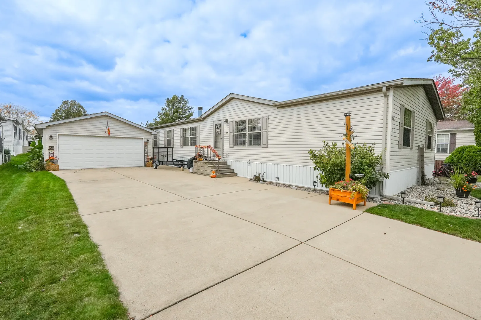 1063 Woodlawn Drive IL