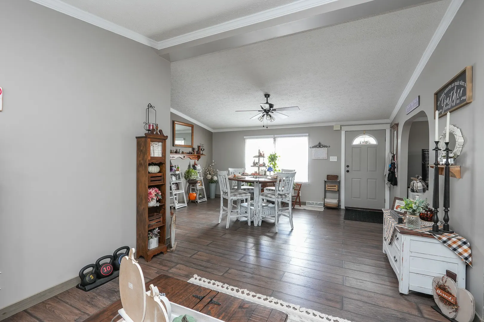 1063 Woodlawn Drive IL