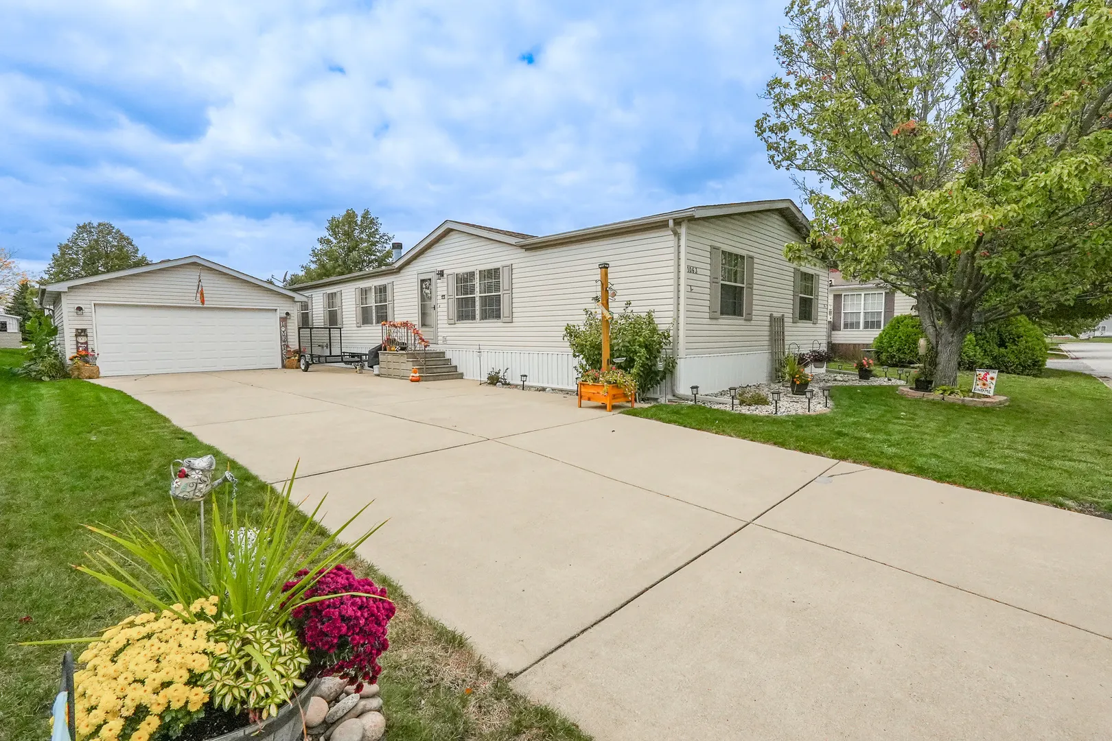 1063 Woodlawn Drive IL