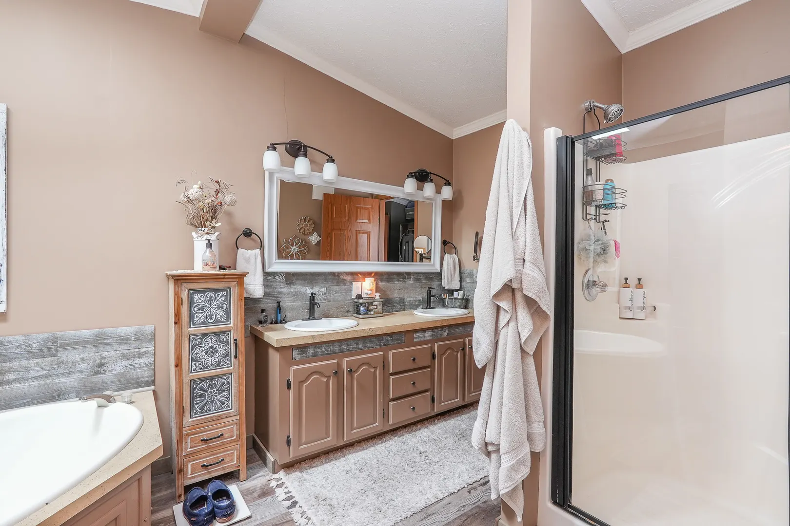 1063 Woodlawn Drive IL