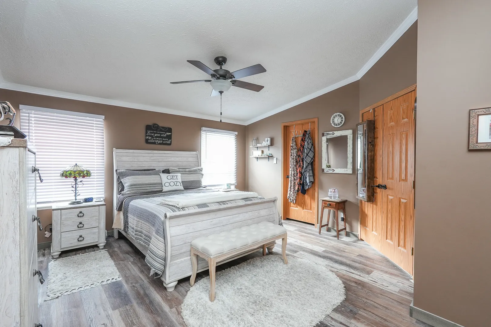 1063 Woodlawn Drive IL