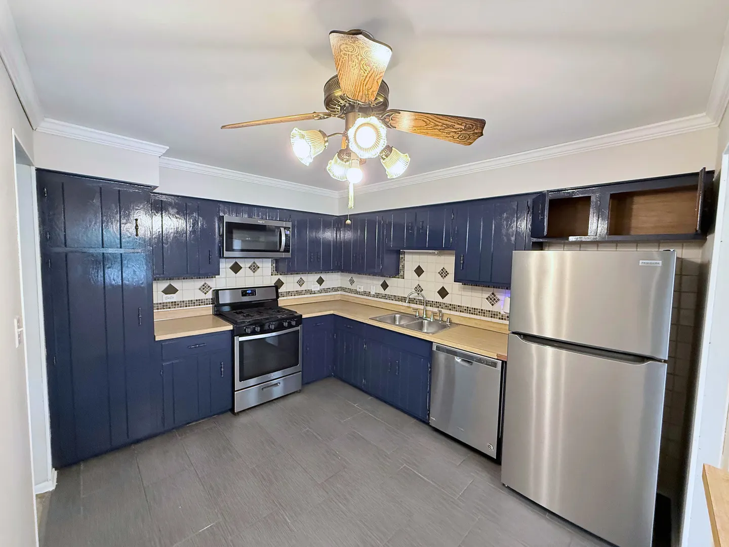 13050 S Marquette Avenue 3E IL