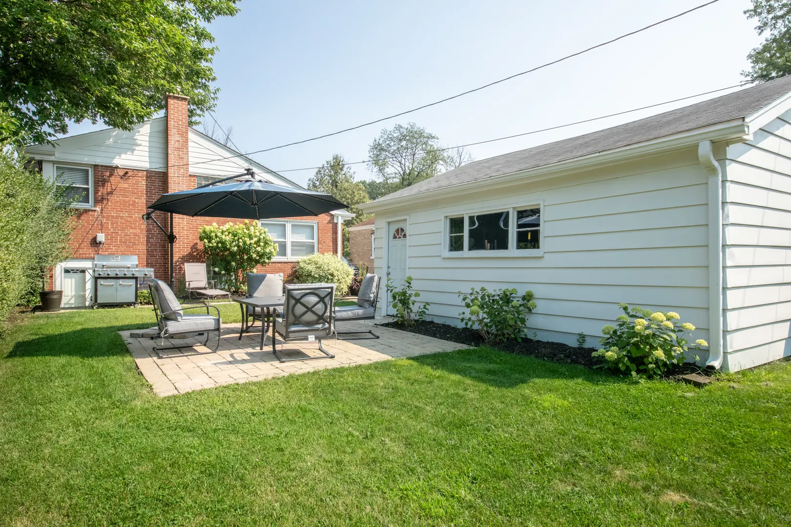 900 ROWE Avenue IL