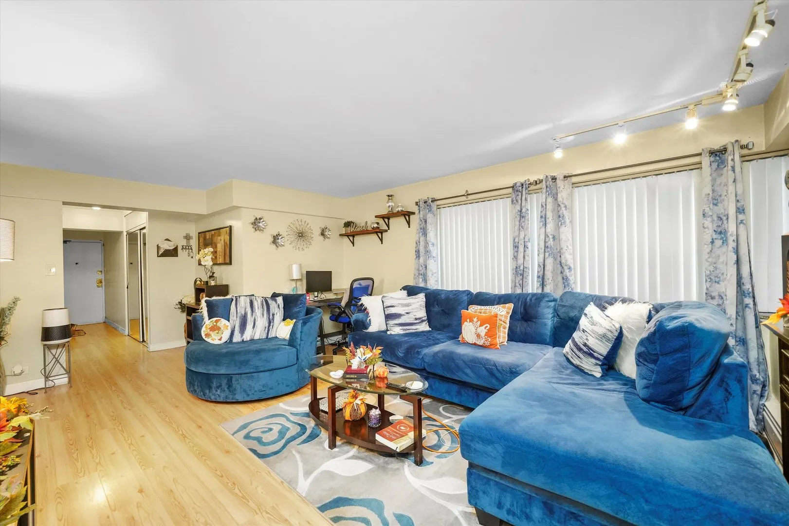 7337 S South Shore Drive 406 IL