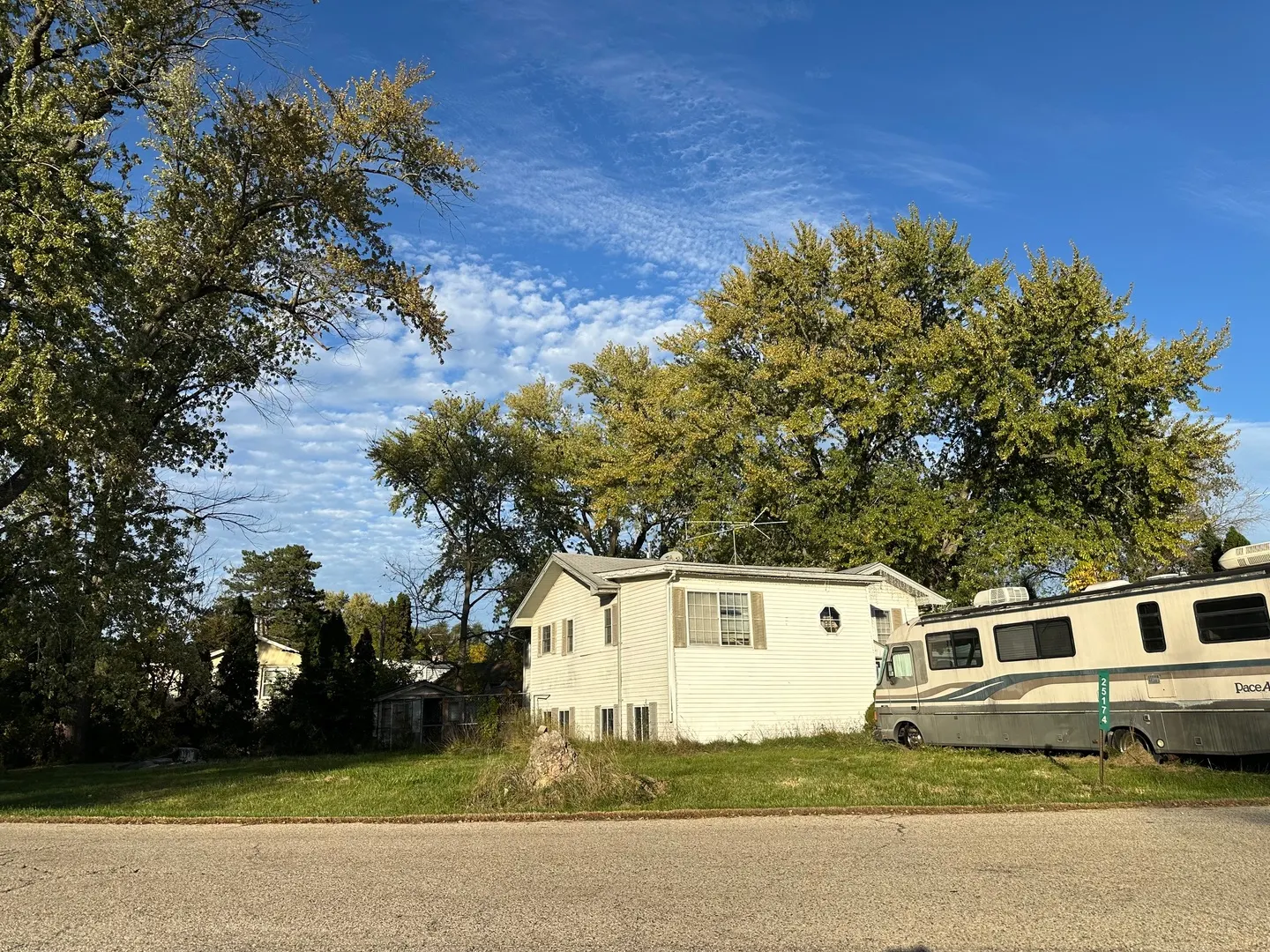 25174 W Claridan Avenue IL