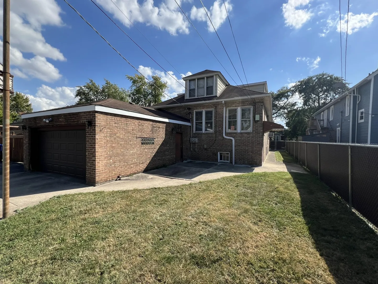 2060 Broadway Street IL