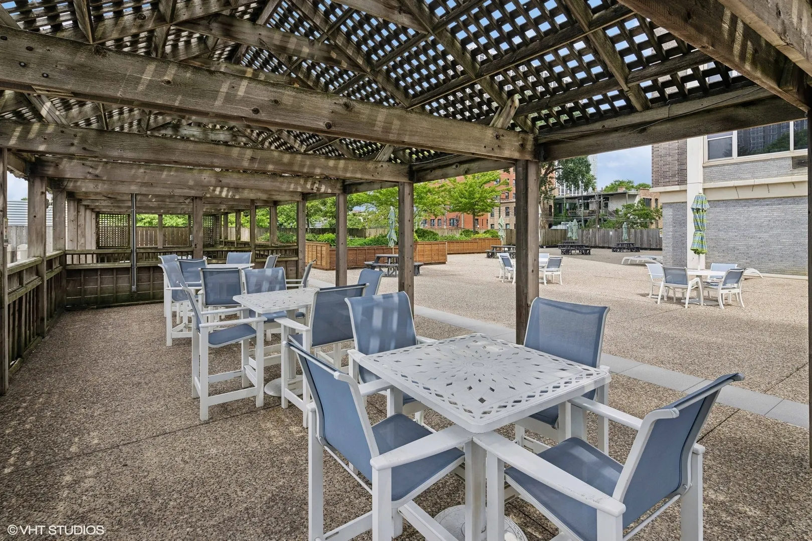 4250 N Marine Drive 827 IL
