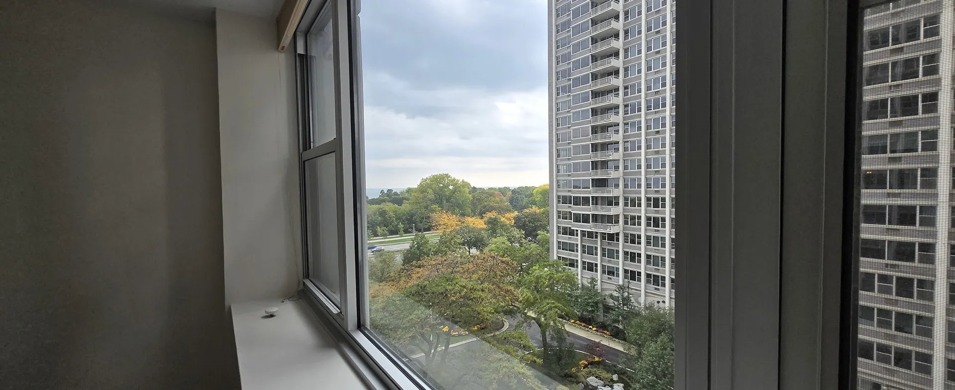4250 N Marine Drive 827 IL