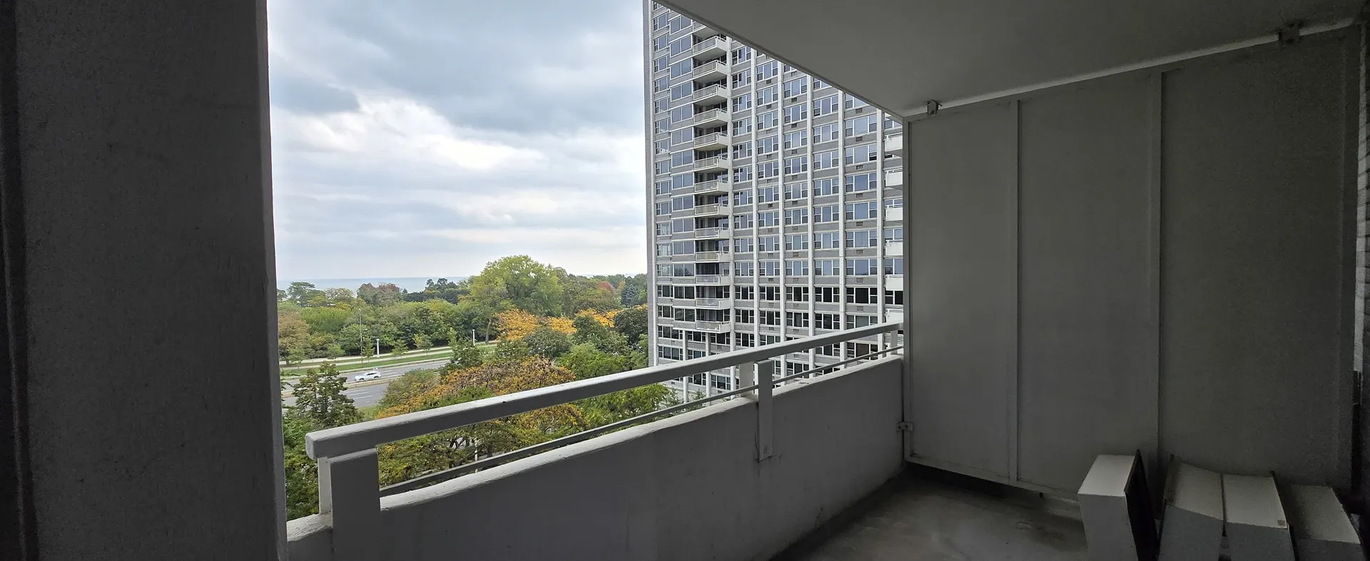 4250 N Marine Drive 827 IL