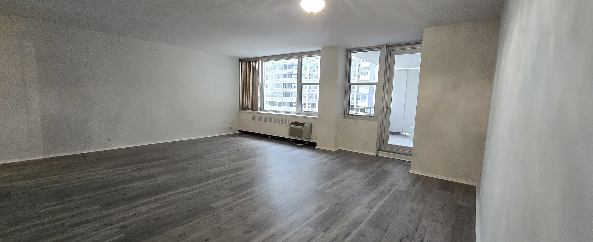 4250 N Marine Drive 827 IL