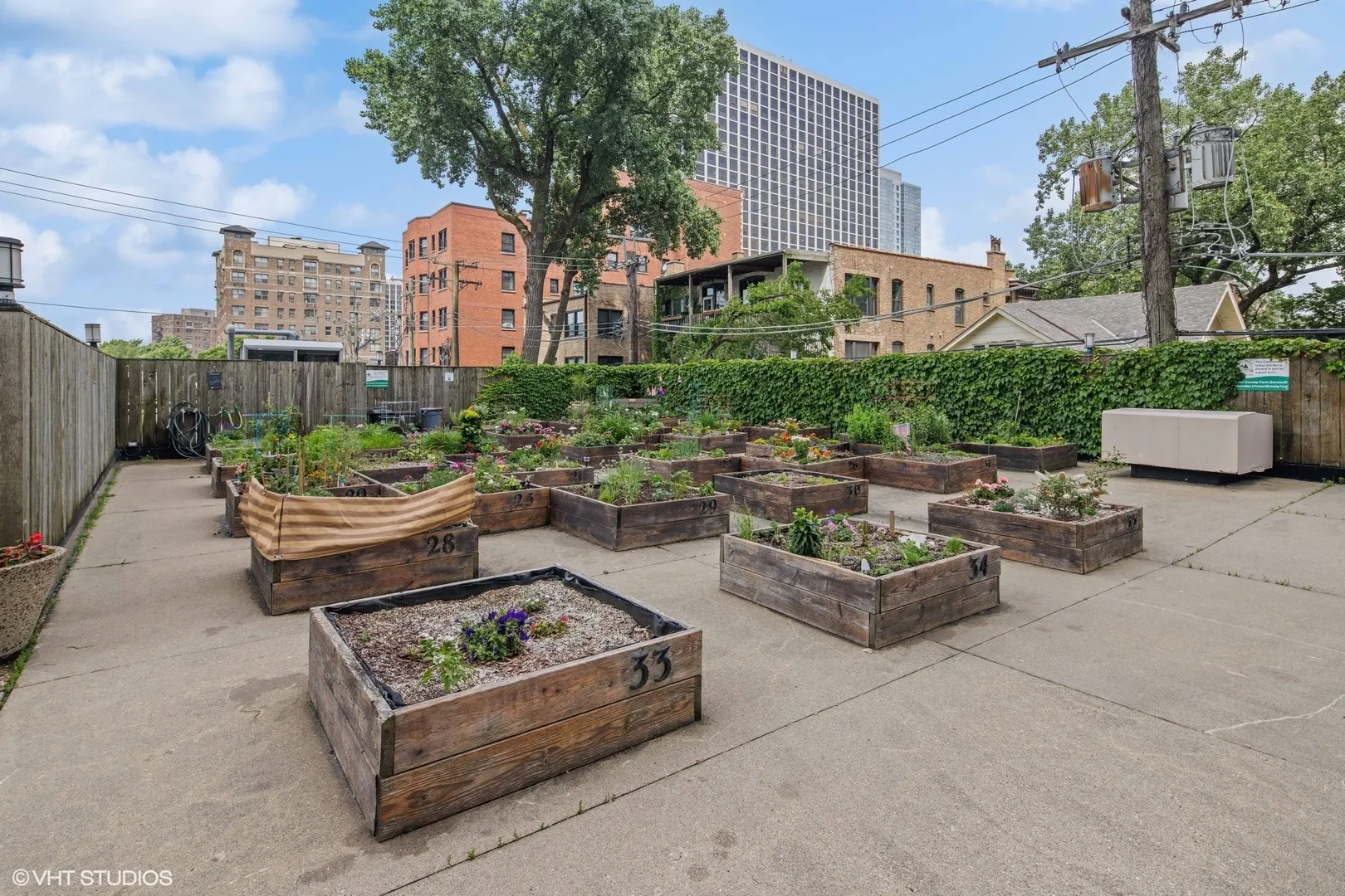 4250 N Marine Drive 827 IL