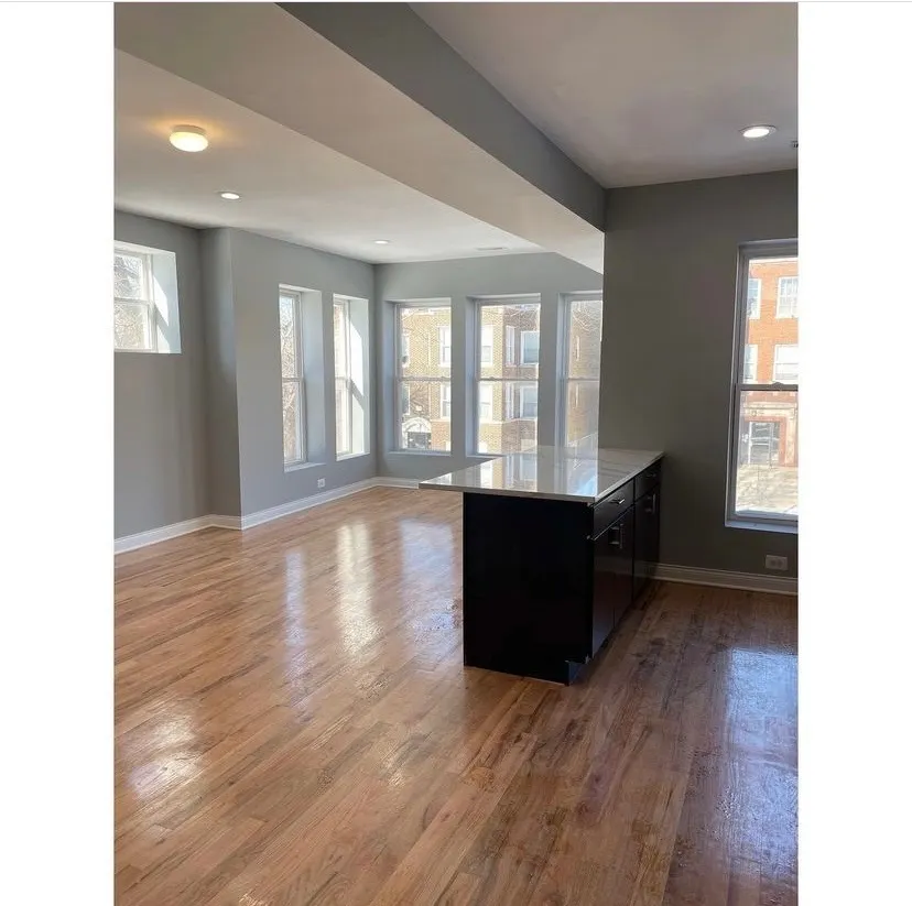 1411 E 67th Place 2W IL