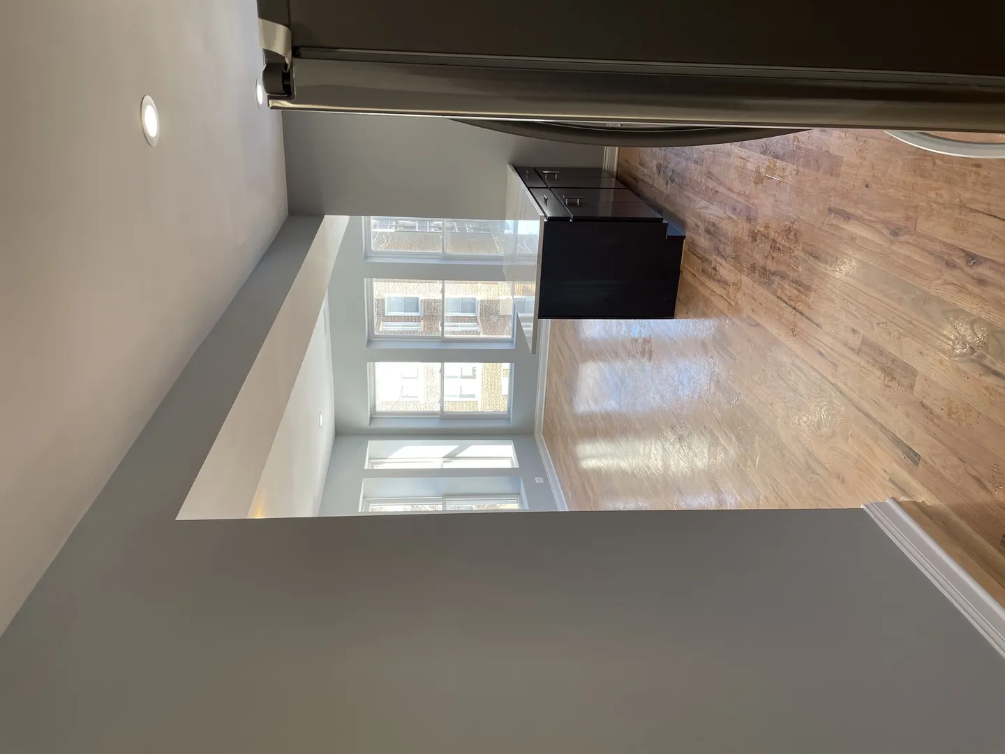 1411 E 67th Place 2W IL