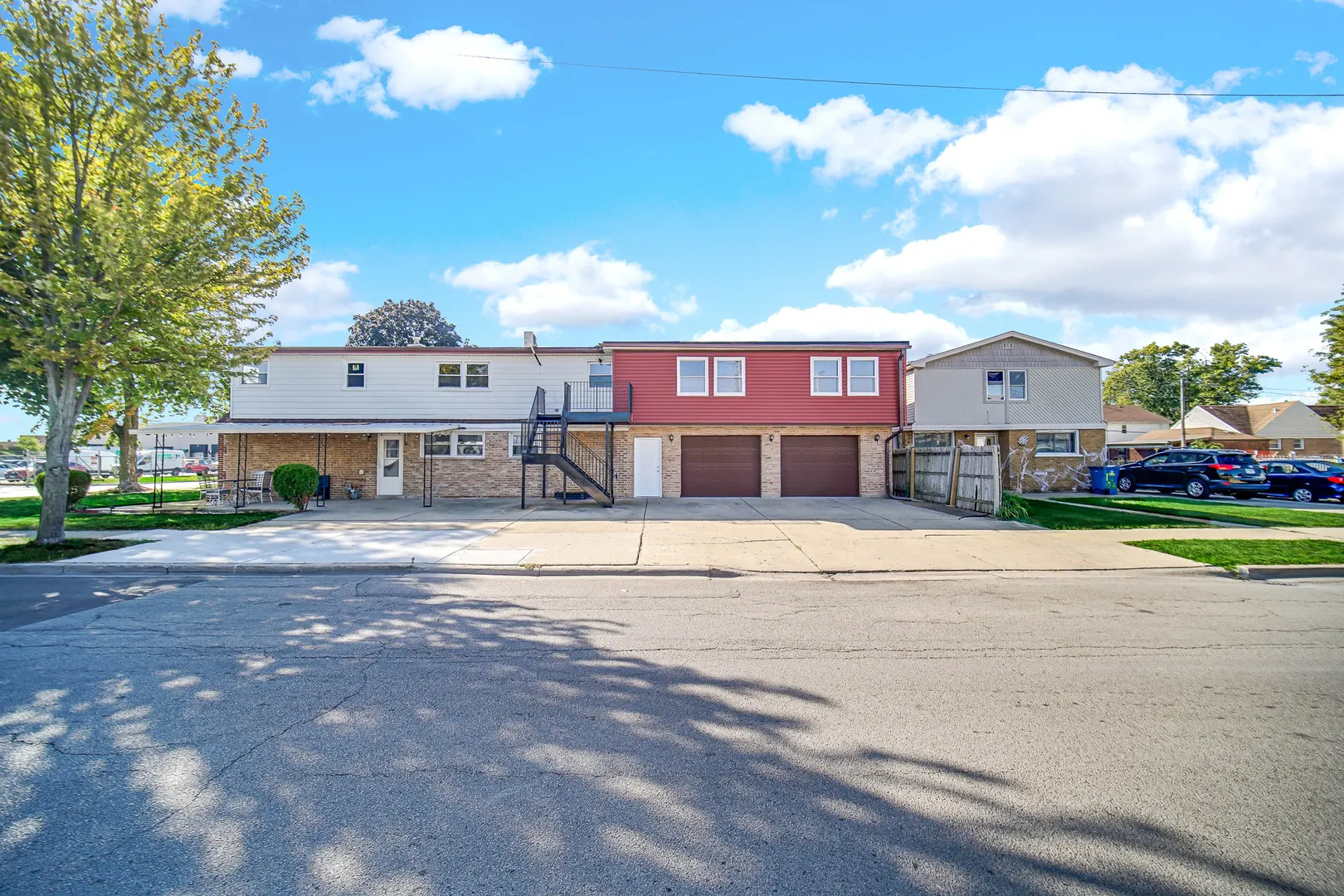 2078 N 17th Avenue IL