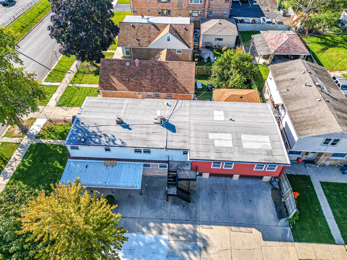 2078 N 17th Avenue IL