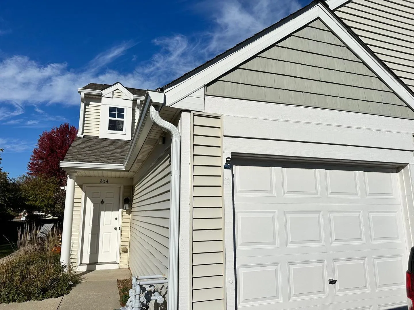 2211 Waterleaf Court 204 IL