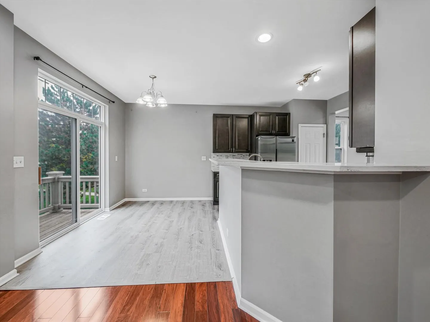 1090 Maubert Court IL