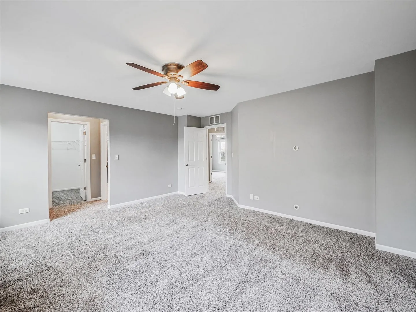 1090 Maubert Court IL