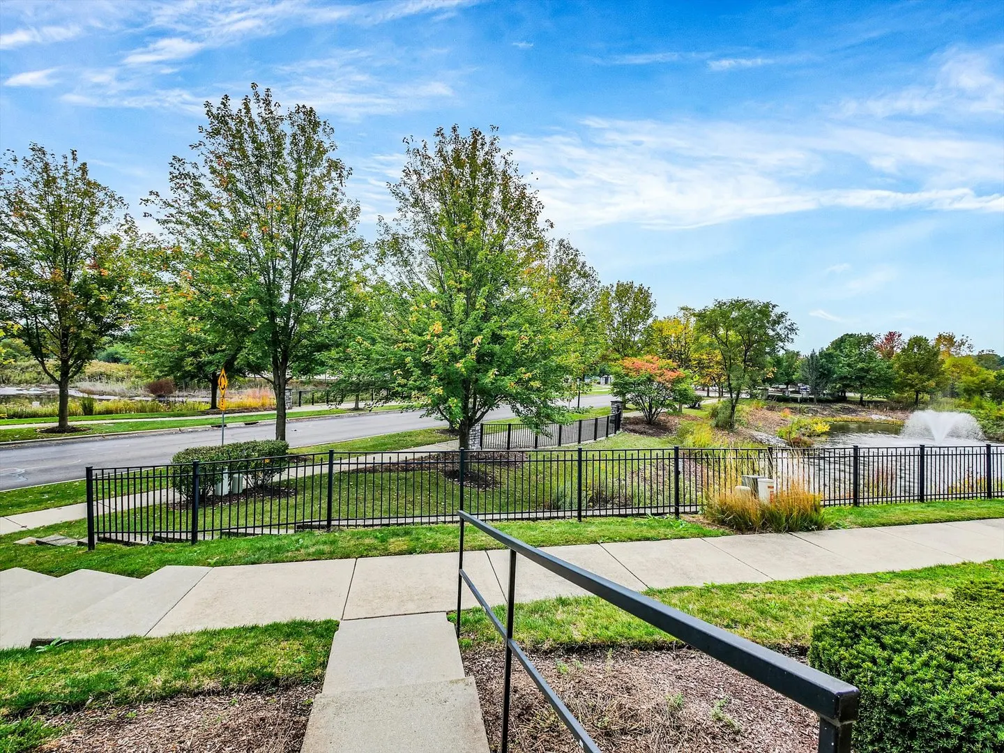 1090 Maubert Court IL