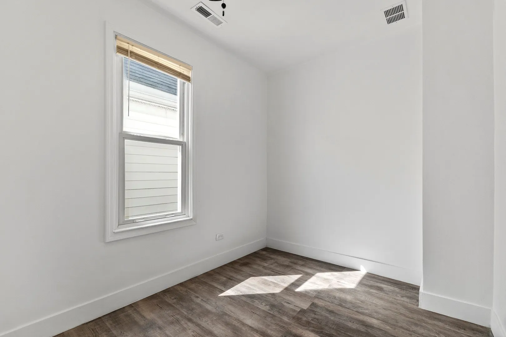 1225 S 49th Court IL