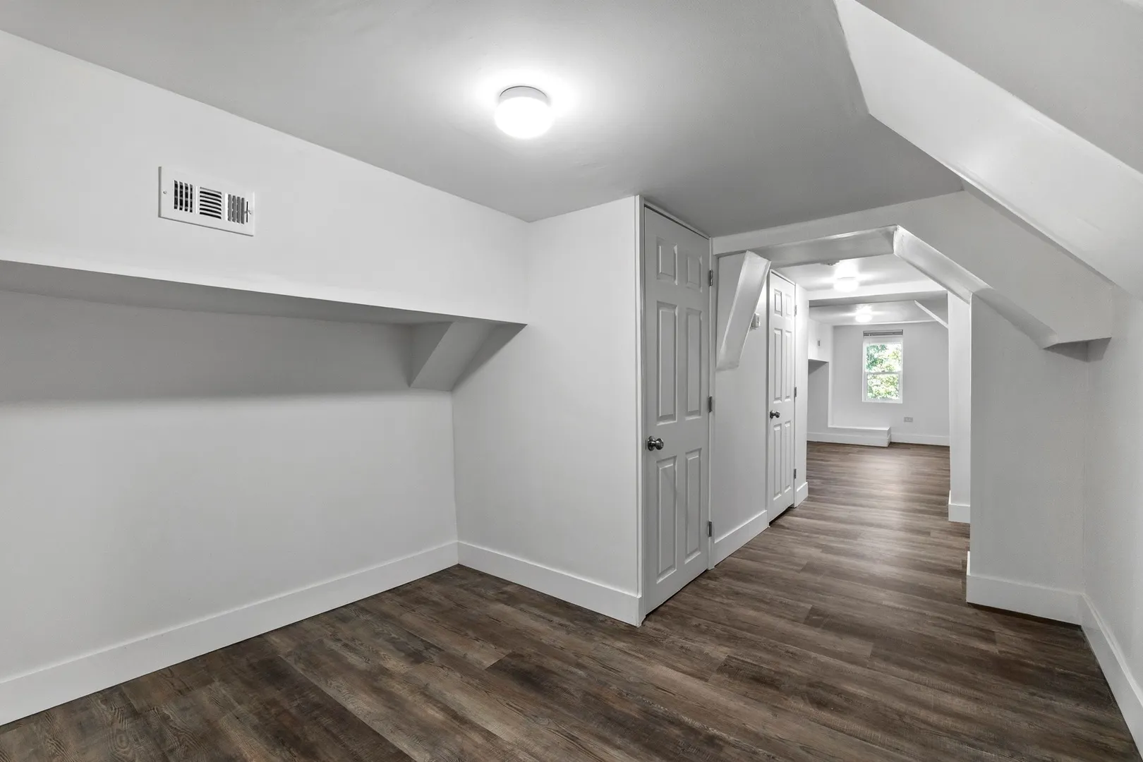 1225 S 49th Court IL