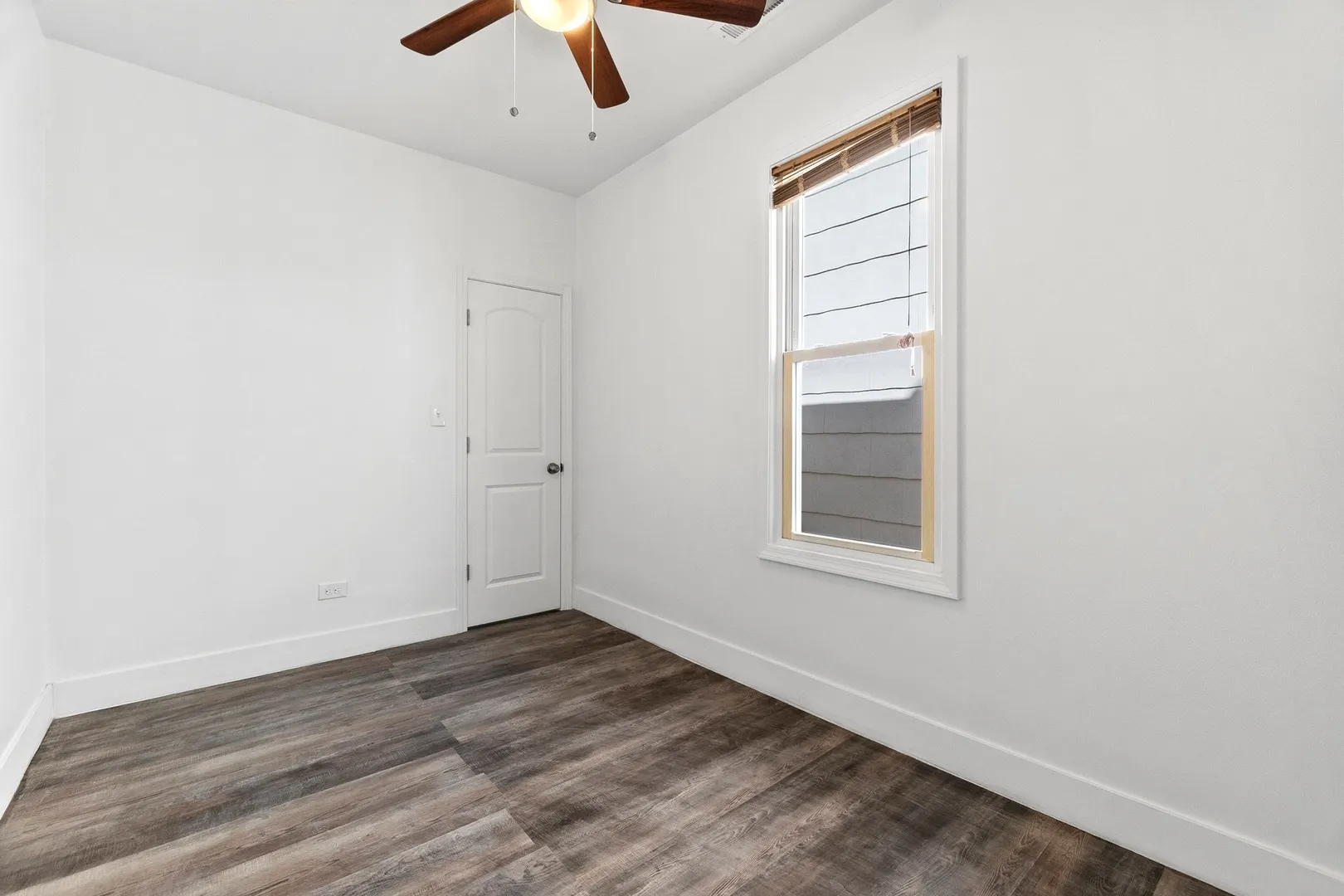 1225 S 49th Court IL