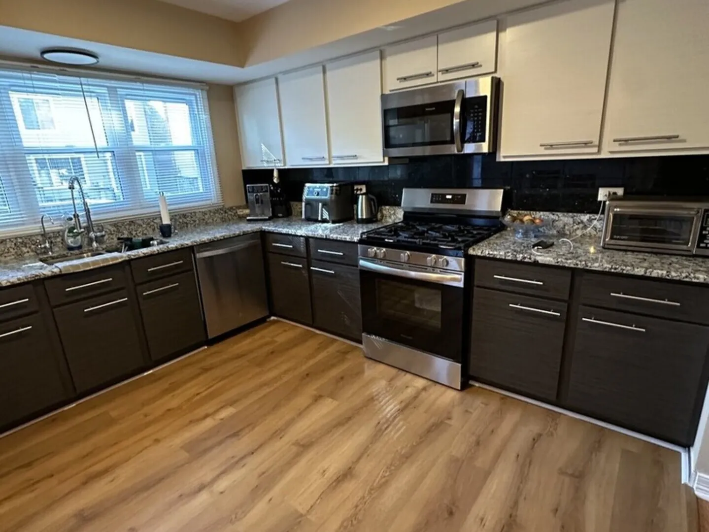 224 OAKWOOD Lane IL
