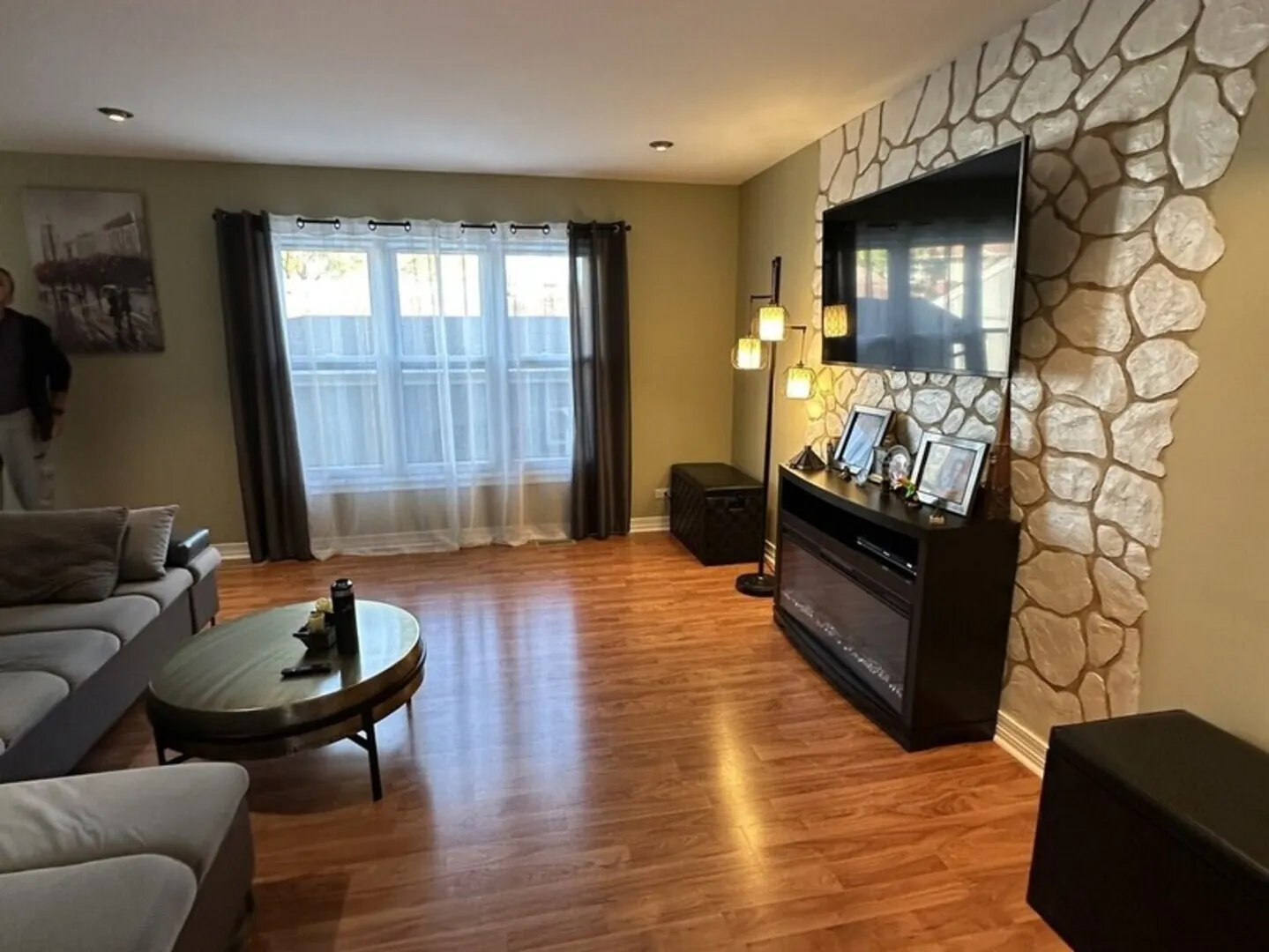 224 OAKWOOD Lane IL