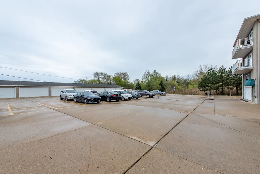 3305 Sunset Avenue 129 IL
