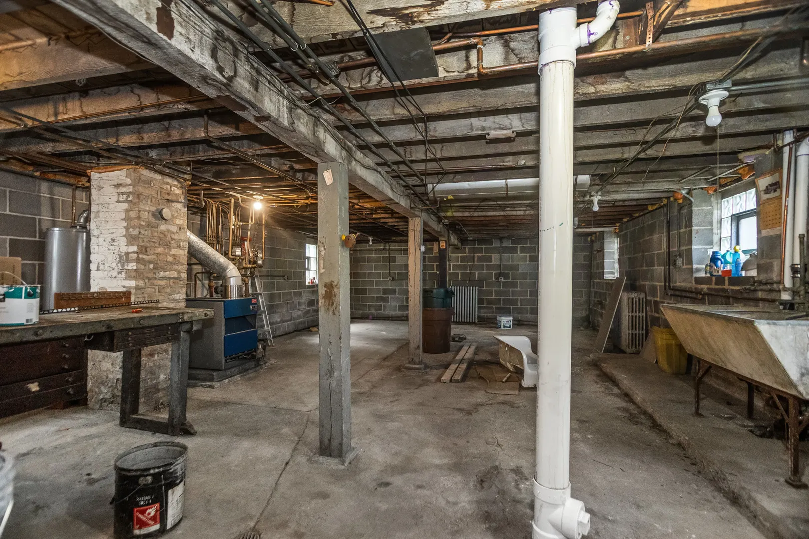 4028 W Waveland Avenue IL