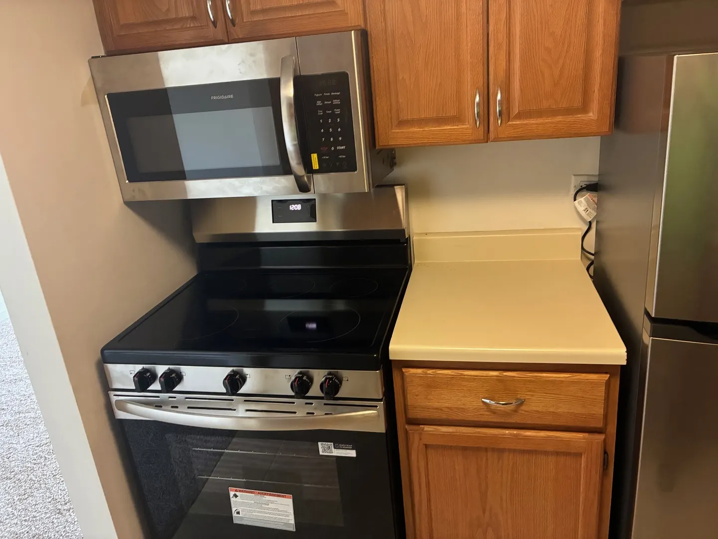 1 Renaissance Place 615 IL