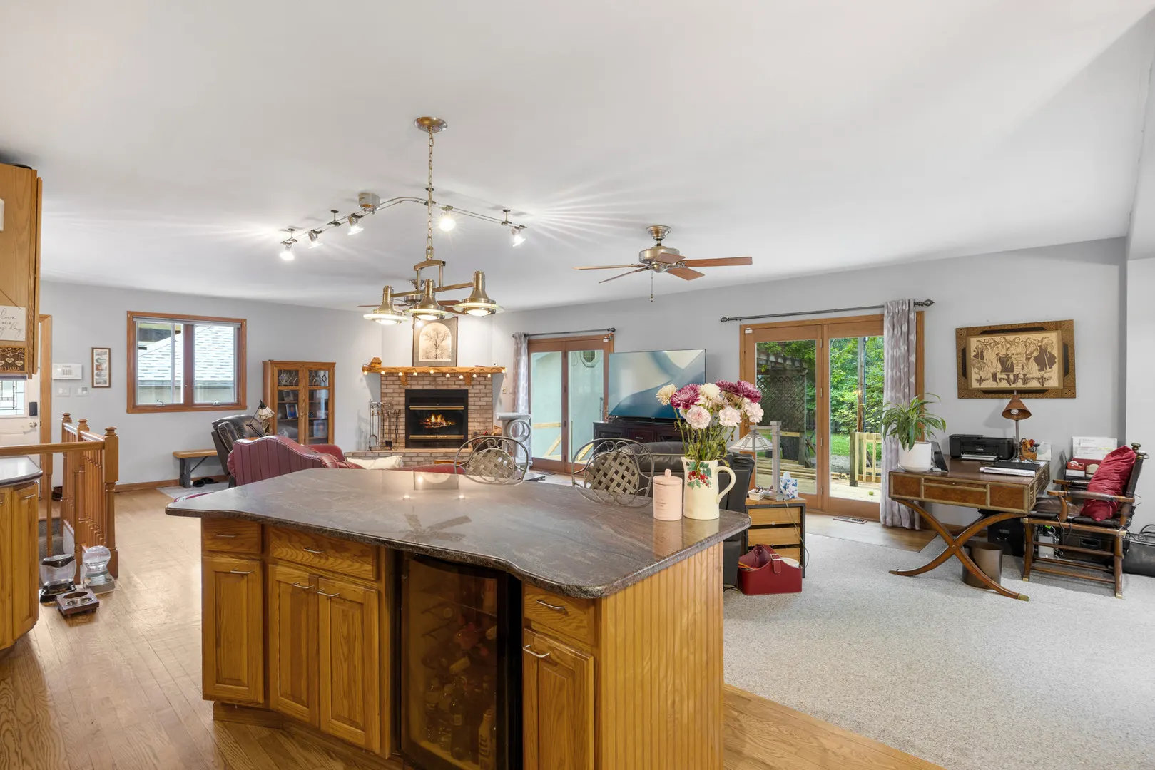 316 E Highland Avenue IL