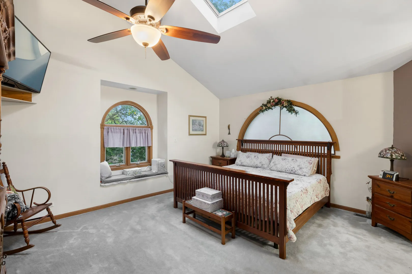 316 E Highland Avenue IL