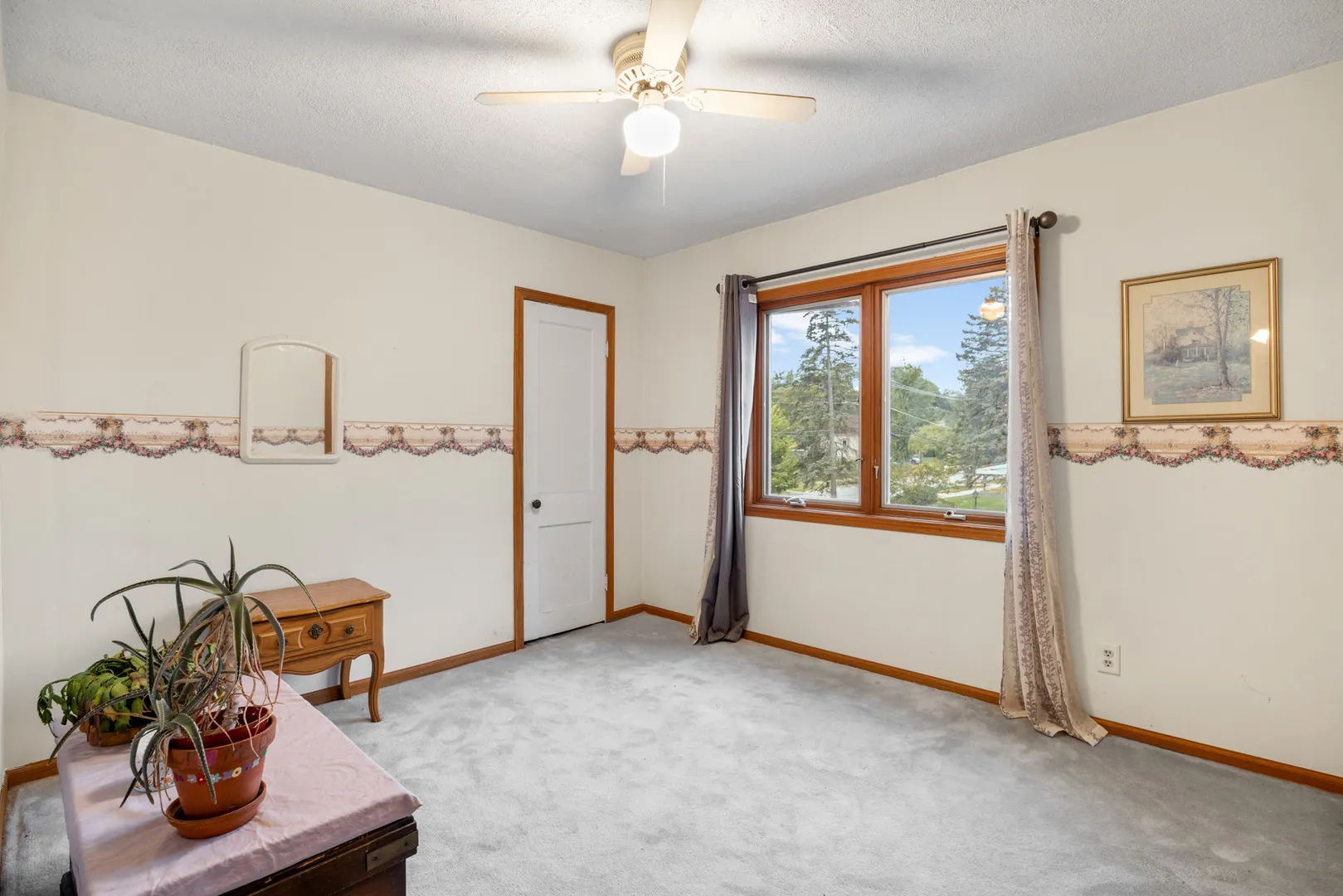 316 E Highland Avenue IL