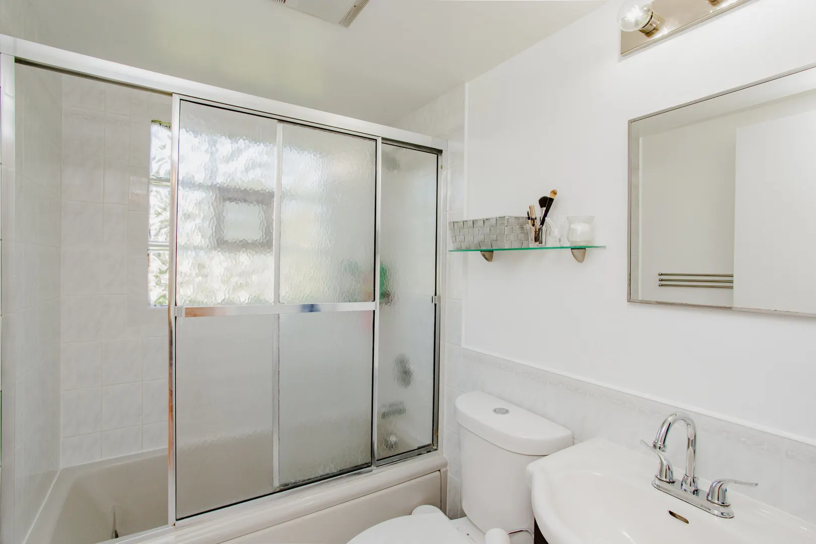 450 E Palatine Road IL