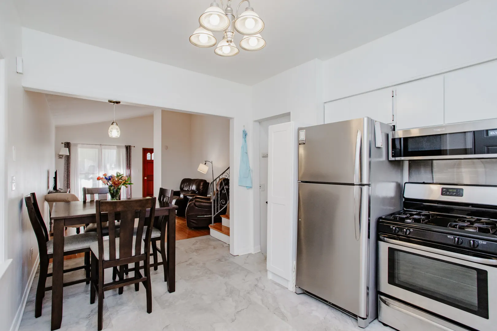 450 E Palatine Road IL