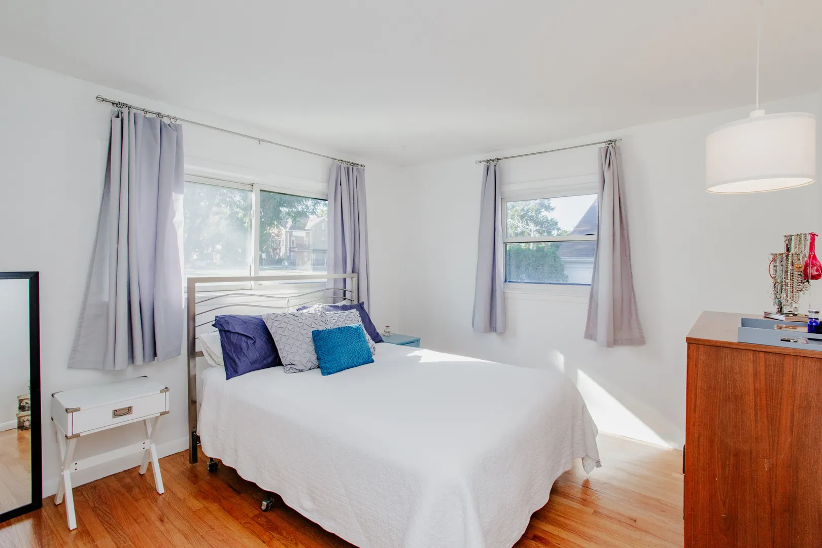 450 E Palatine Road IL