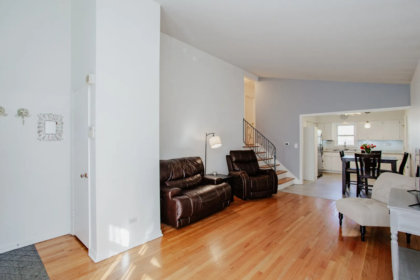 450 E Palatine Road IL