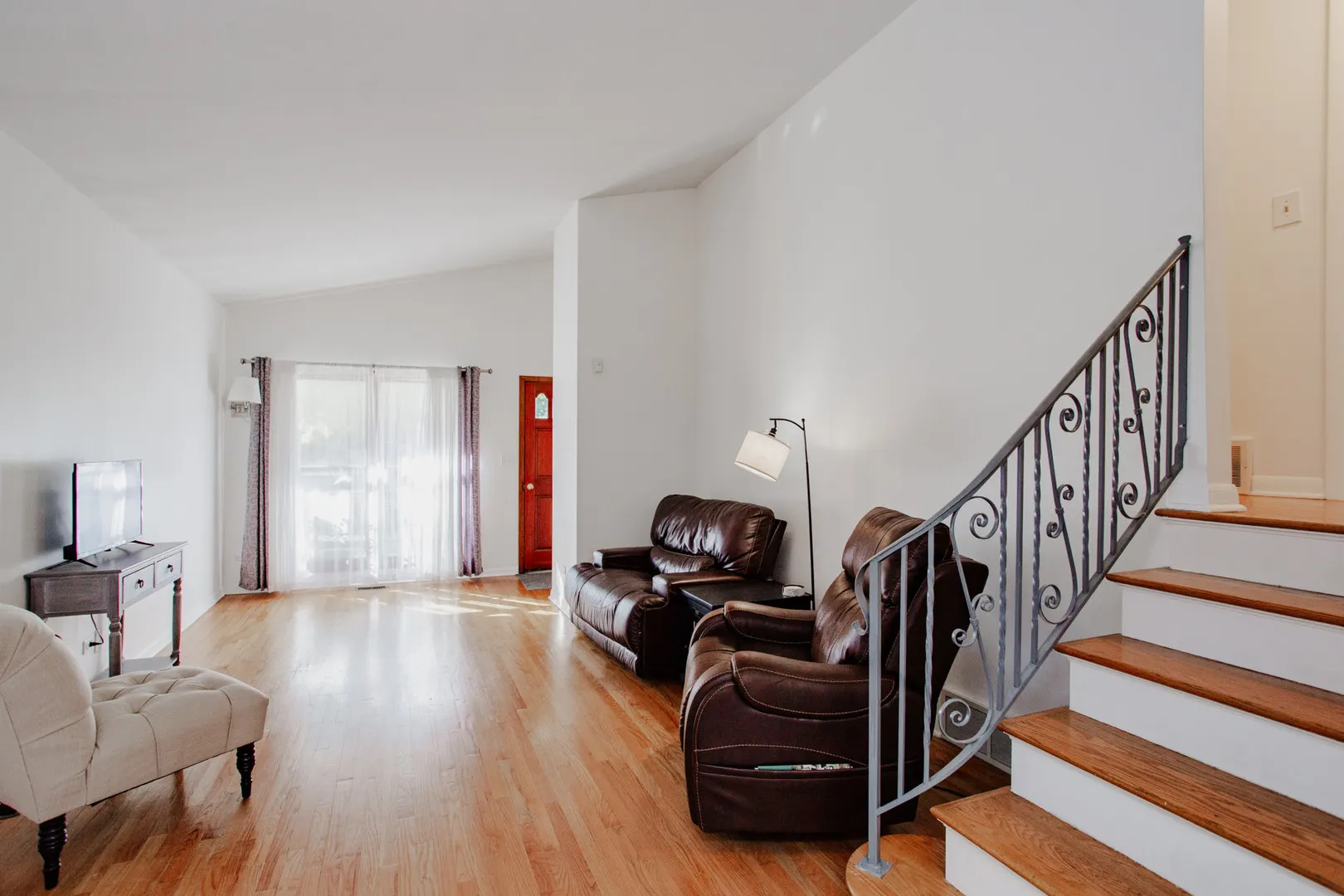 450 E Palatine Road IL