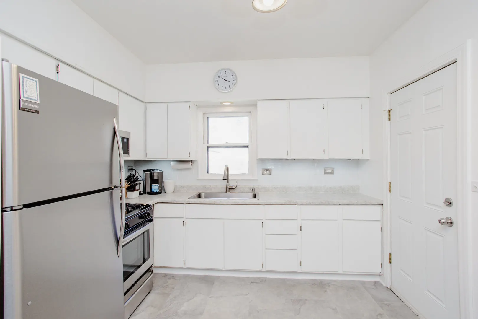 450 E Palatine Road IL